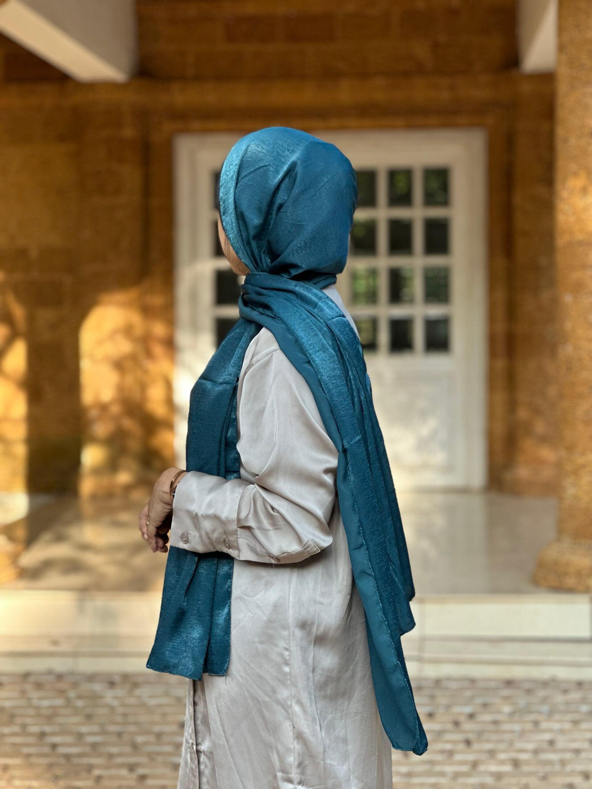 Hotel Kalinga Vivienne Westwood Scarf Ladies Aesthetic Hijab