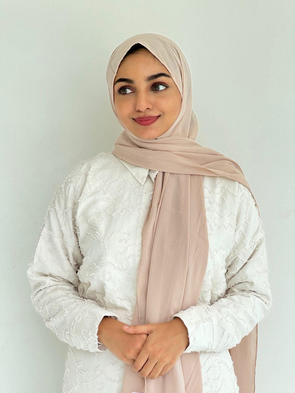 Rosy tint crinkled chiffon hijab