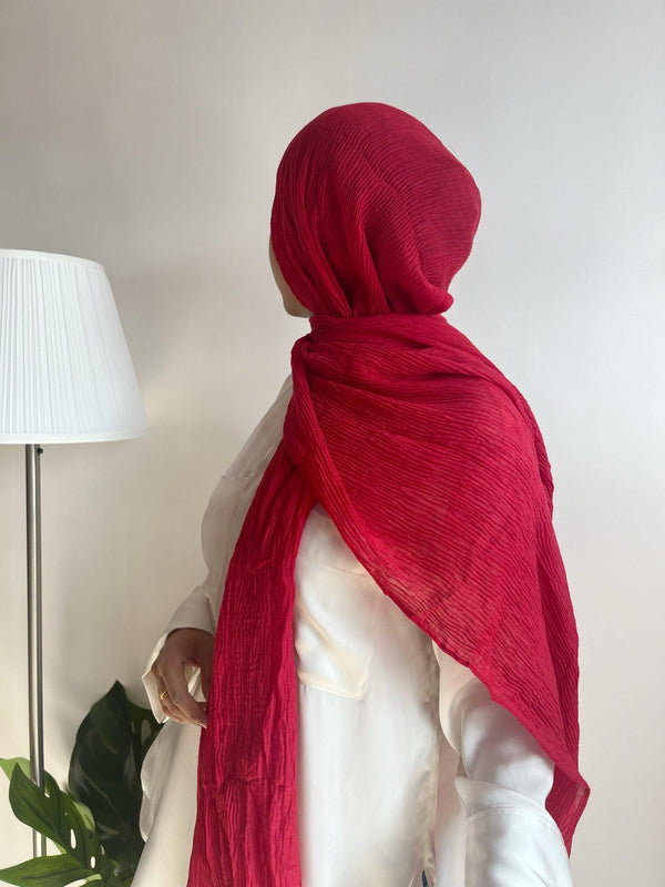 Furious red Cotton pleated hijab