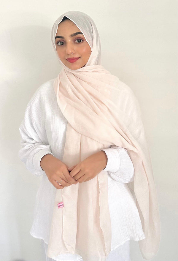 Blush white Basic cotton hijab