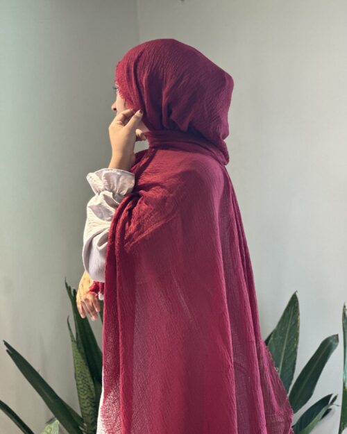 Carmine maxi premium cotton hijab