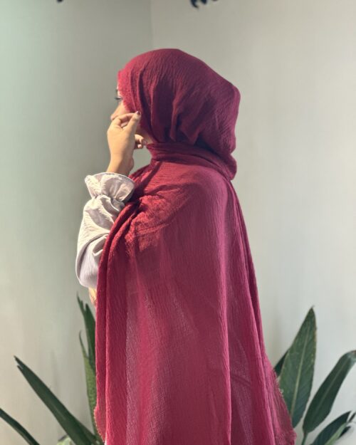 Carmine maxi premium cotton hijab