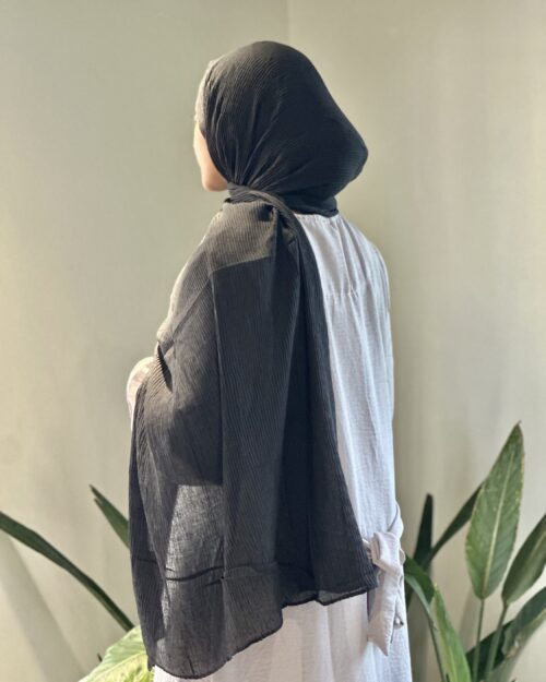 Charcoal grey Cotton pleated hijab