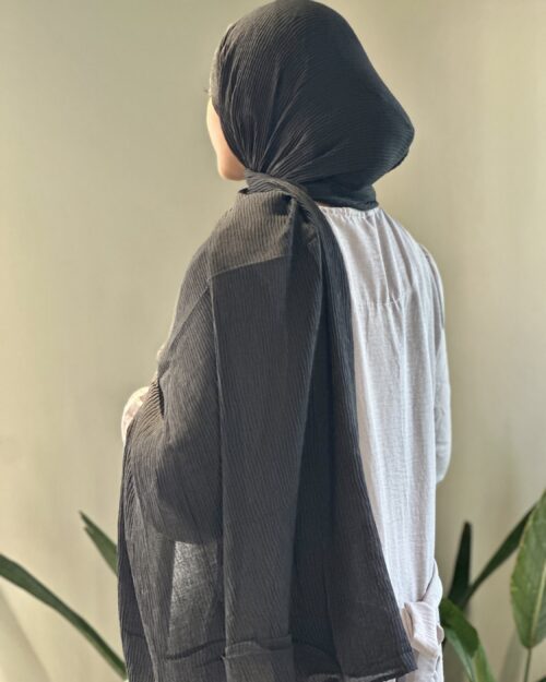 Charcoal grey Cotton pleated hijab