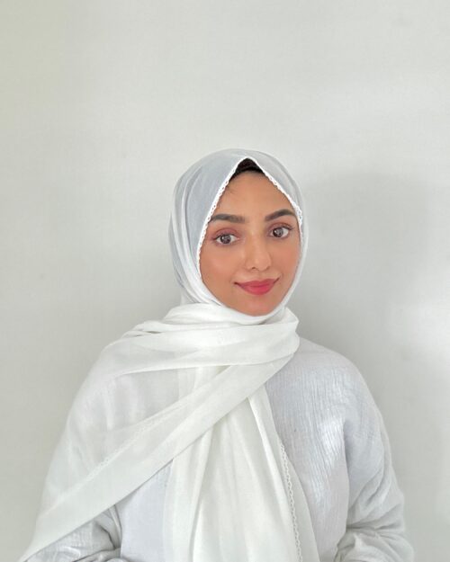 Gardenia off white crochet lace hijab