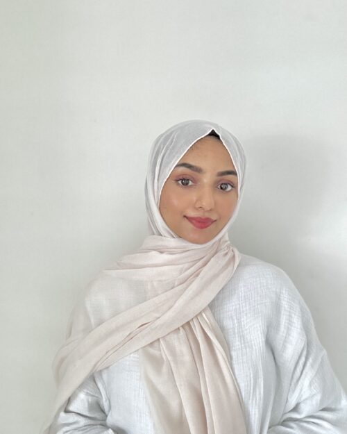 Blush white Basic cotton hijab