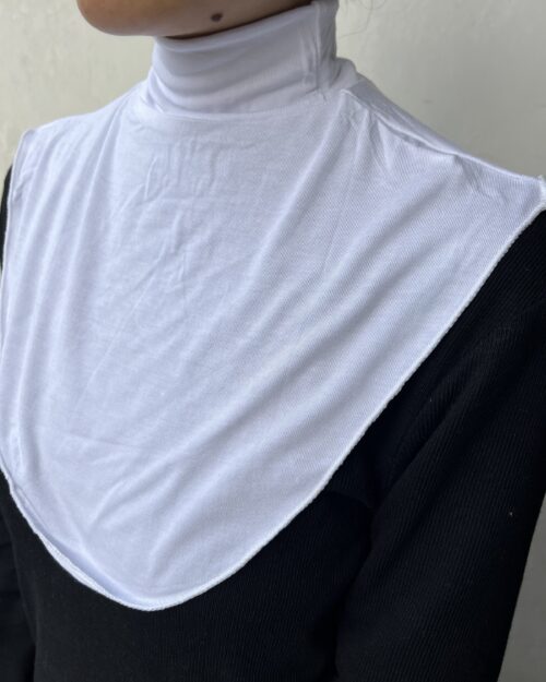 White neck cover ( fake collar )