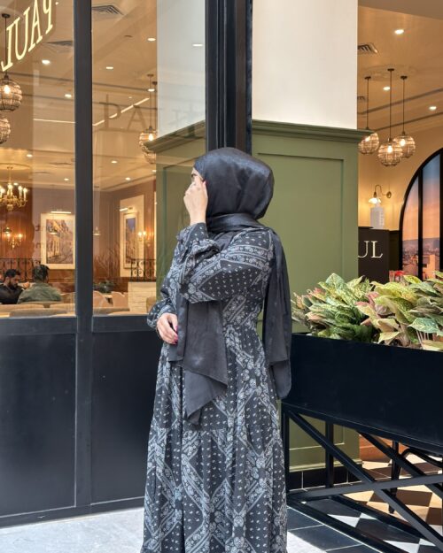Jade black velvet luxe hijab