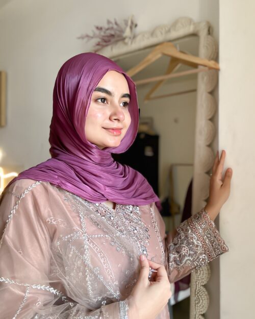 Bougainvillea organza shimmer hijab