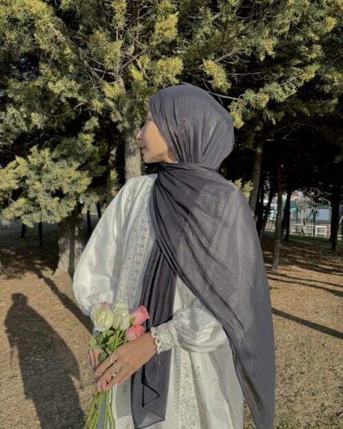 Blackberry organza shimmer hijab