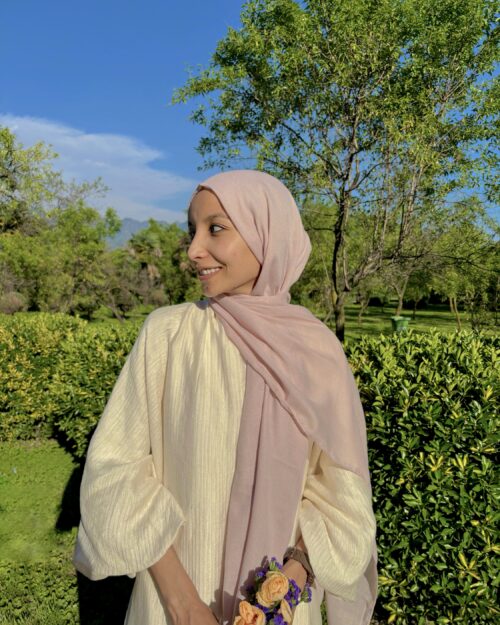 Frosty pink basic cotton hijab