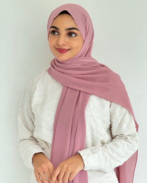 Petal pink crinkled chiffon hijab