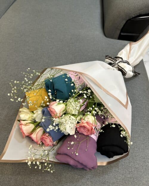 Bloom chiffon hijab bouquet ( gift set )